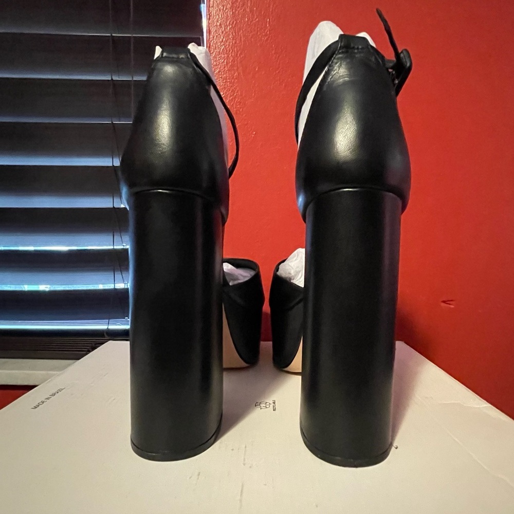 Schutz Lenne Blk Nappa Leather Sandal 9.5 NIB - Picture 8 of 11